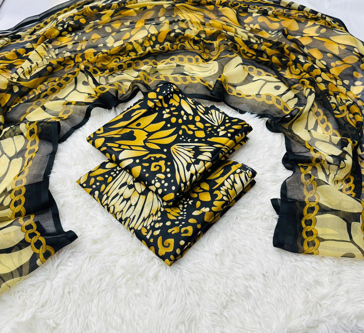 3pc Branded lawn with Chiffon Dupatta