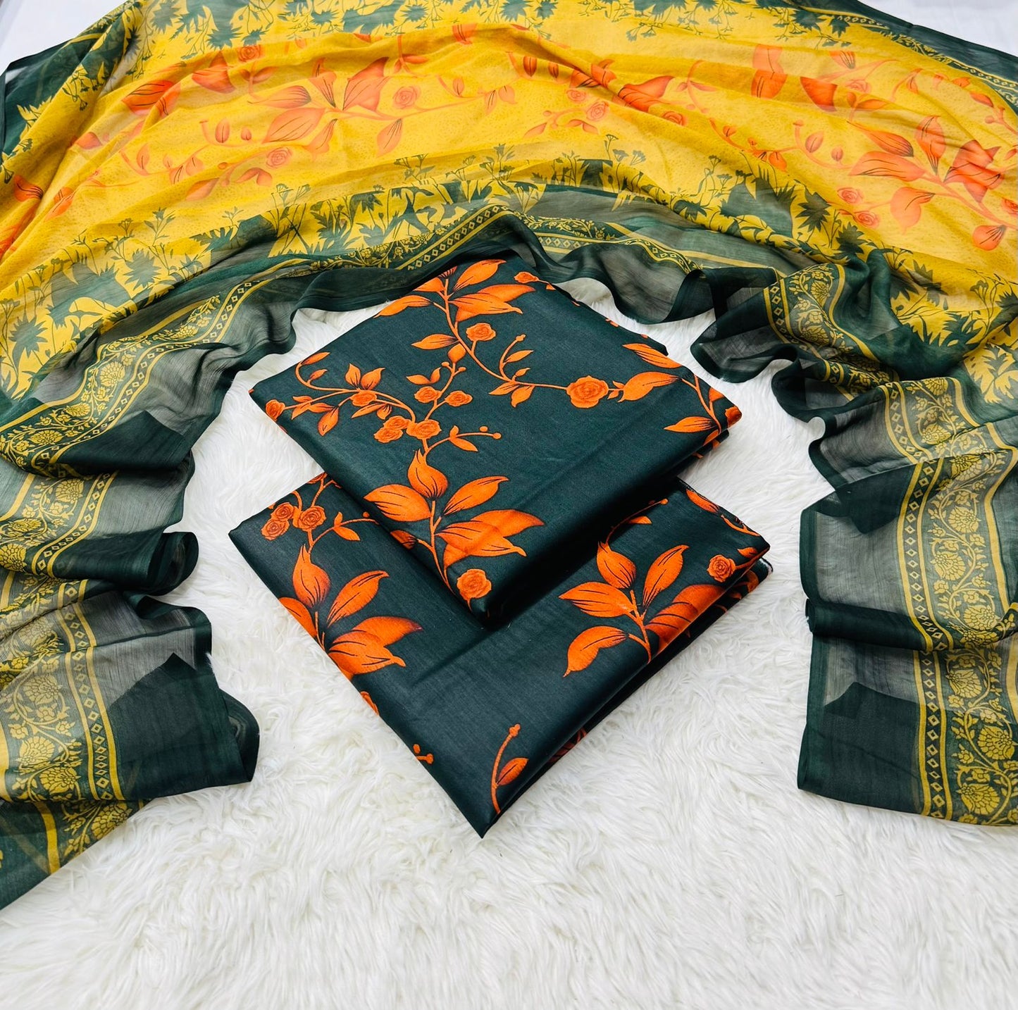 3pc Branded lawn with Chiffon Dupatta