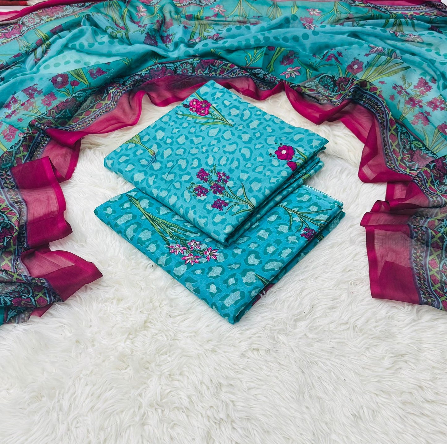 3pc Branded lawn with Chiffon Dupatta