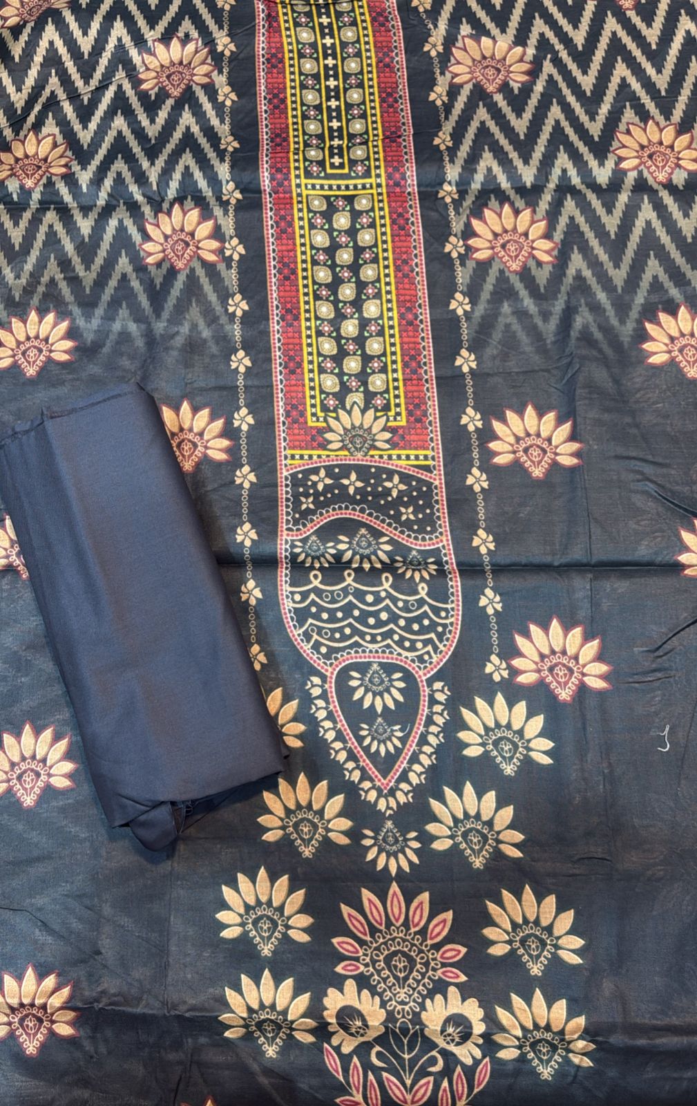 2pc Branded lawn shirt and Trouser