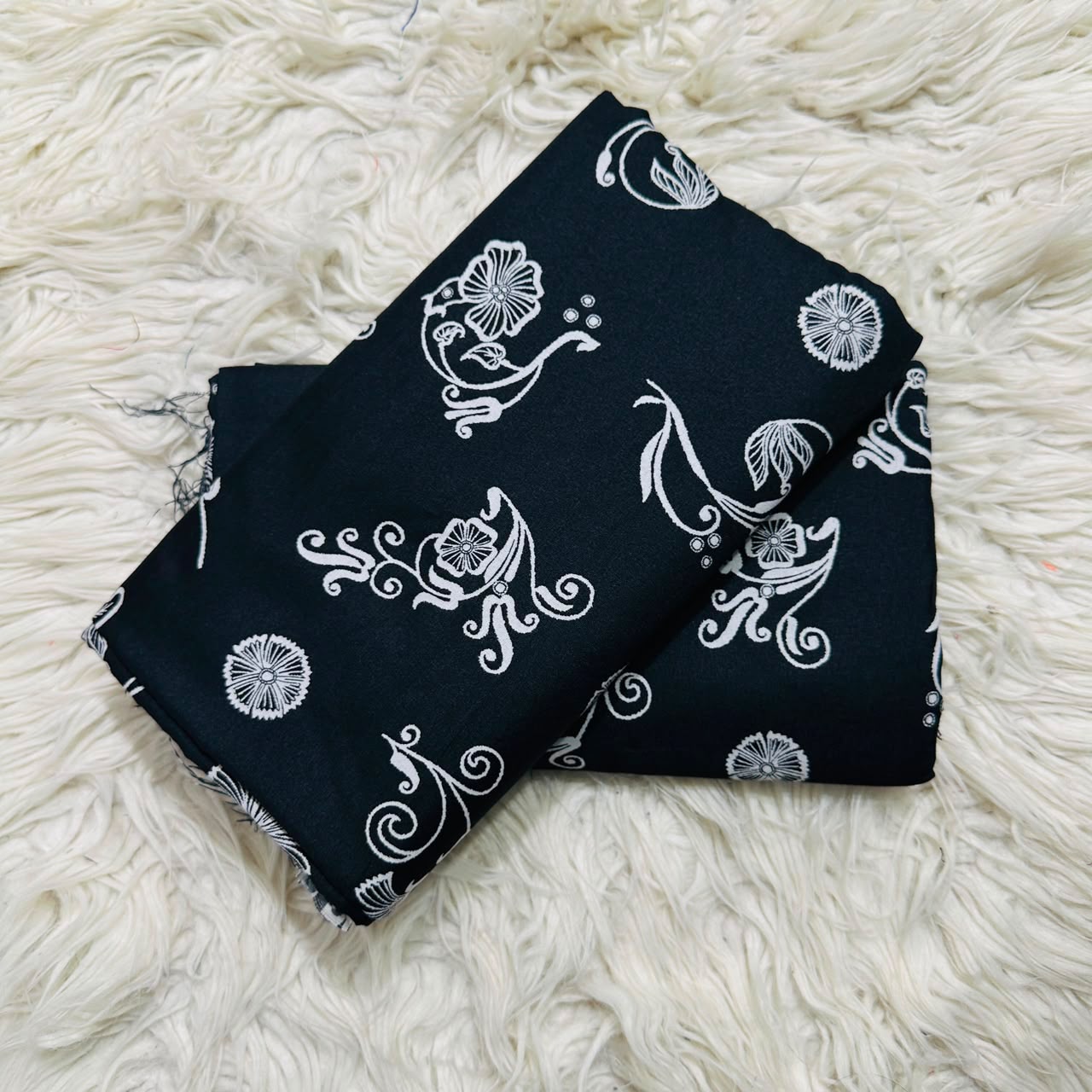 2pc Lawn Shirt with Trouser